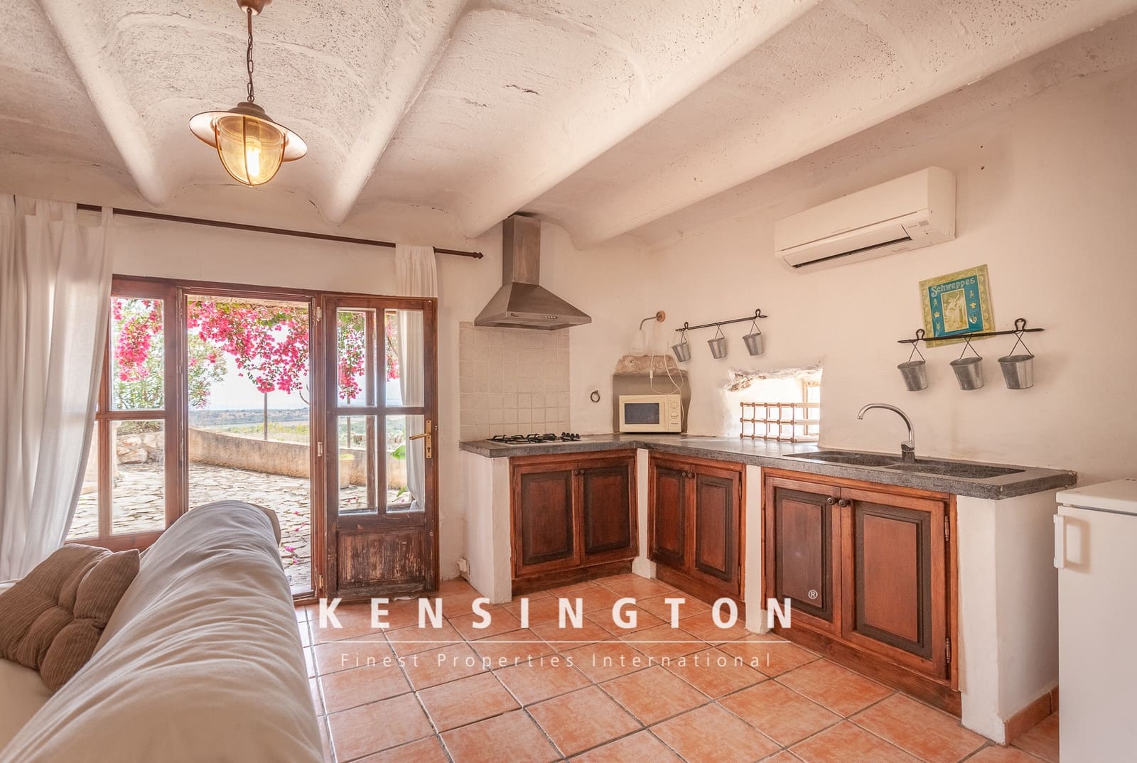 5 slaapkamer Villa te koop in Cala Murada met zwembad - € 1.750.000 (Ref: 9188728)