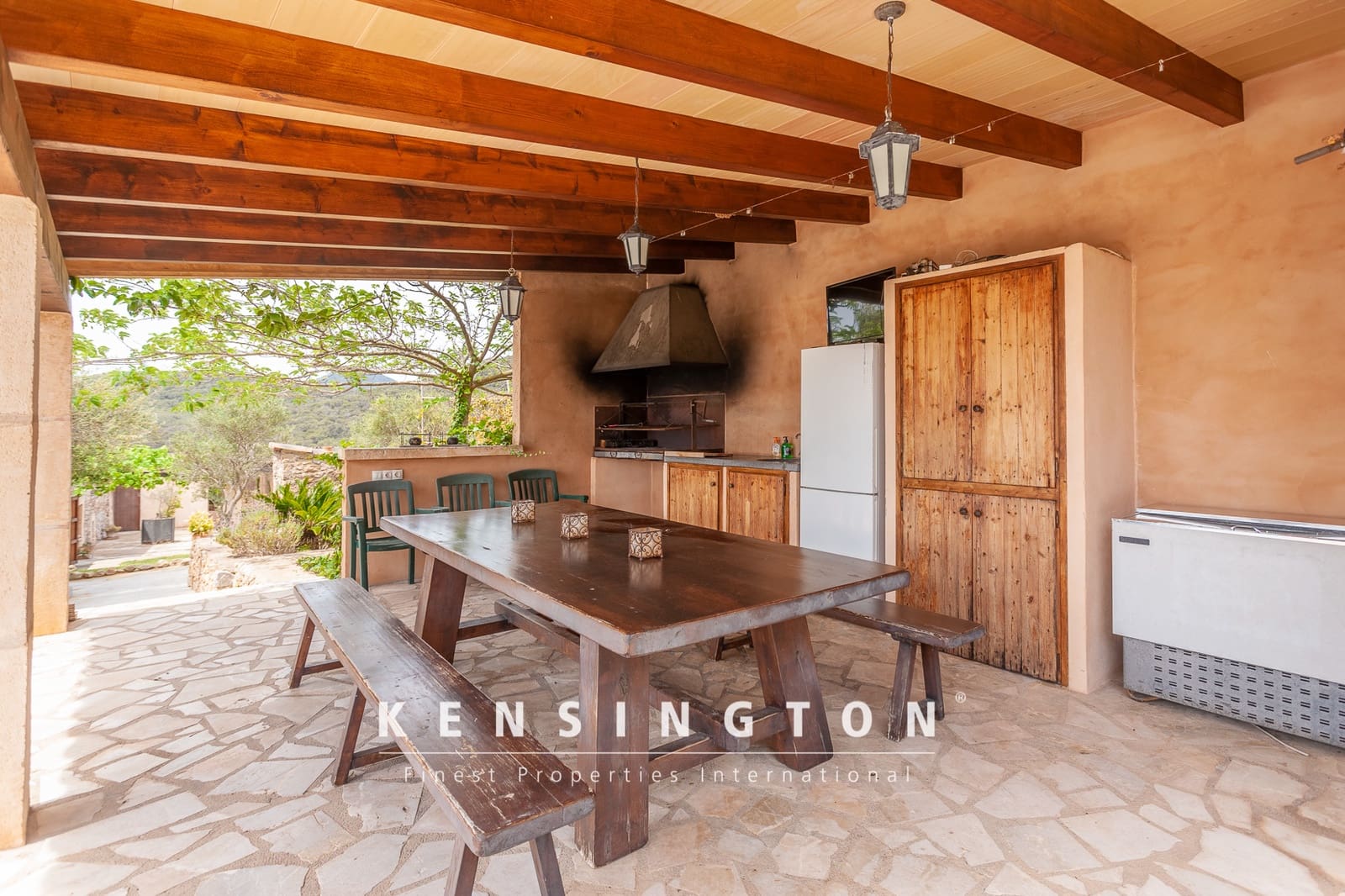 5 slaapkamer Villa te koop in Cala Murada met zwembad - € 1.750.000 (Ref: 9188728)