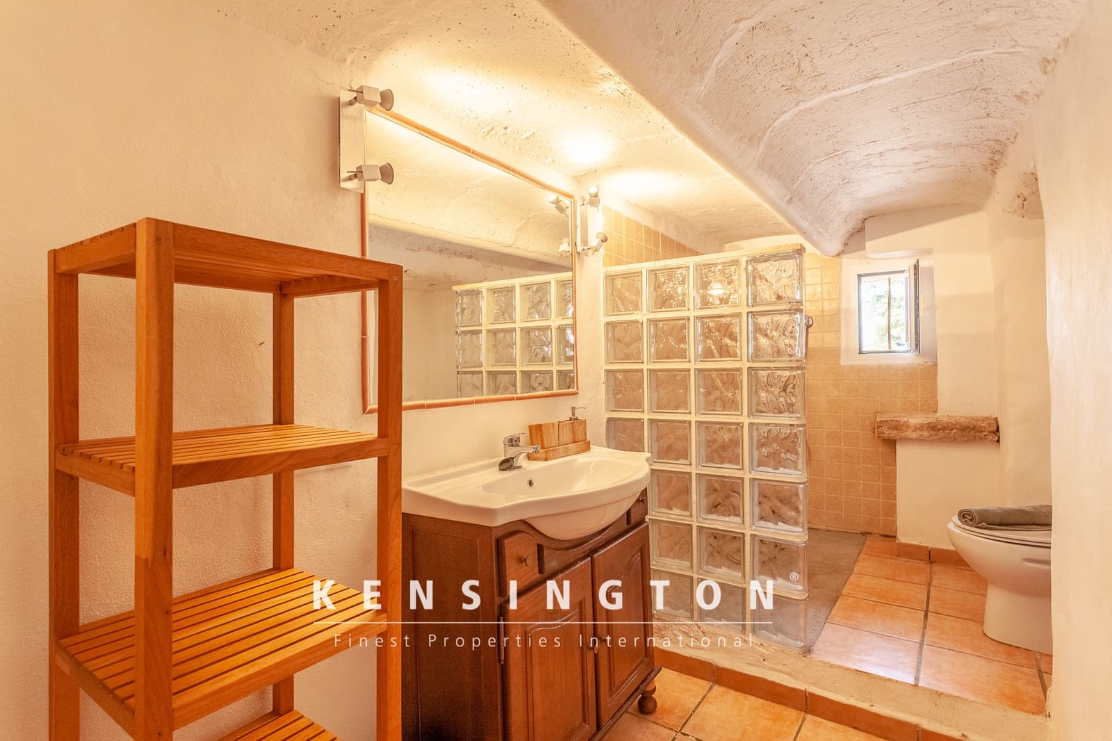 5 slaapkamer Villa te koop in Cala Murada met zwembad - € 1.750.000 (Ref: 9188728)