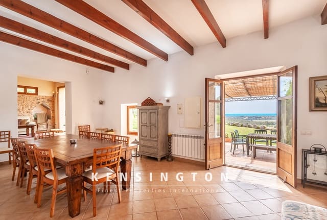 5 slaapkamer Villa te koop in Cala Murada, Manacor met zwembad - € 1.750.000 (Ref: 9188728)