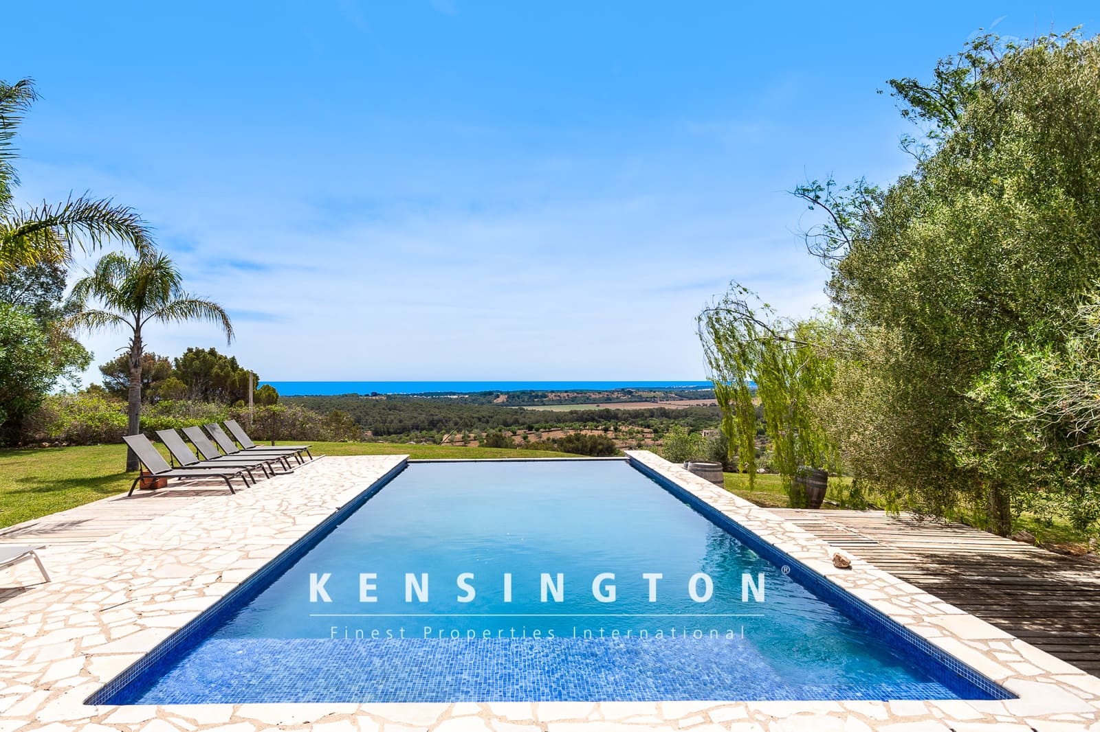 5 slaapkamer Villa te koop in Cala Murada met zwembad - € 1.750.000 (Ref: 9188728)