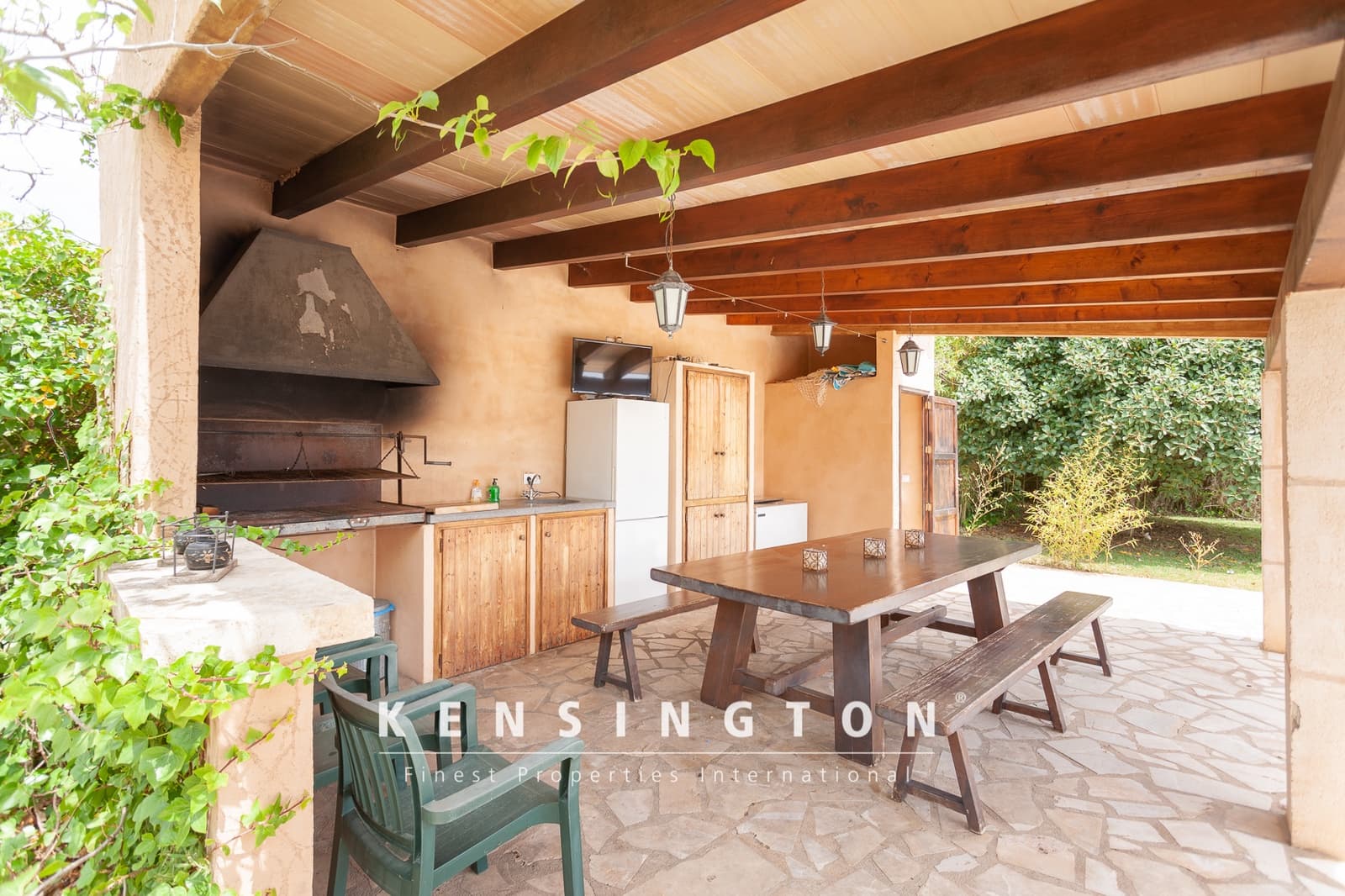 5 slaapkamer Villa te koop in Cala Murada met zwembad - € 1.750.000 (Ref: 9188728)