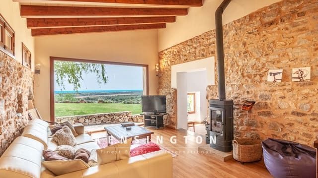 5 slaapkamer Villa te koop in Cala Murada, Manacor met zwembad - € 1.750.000 (Ref: 9188728)