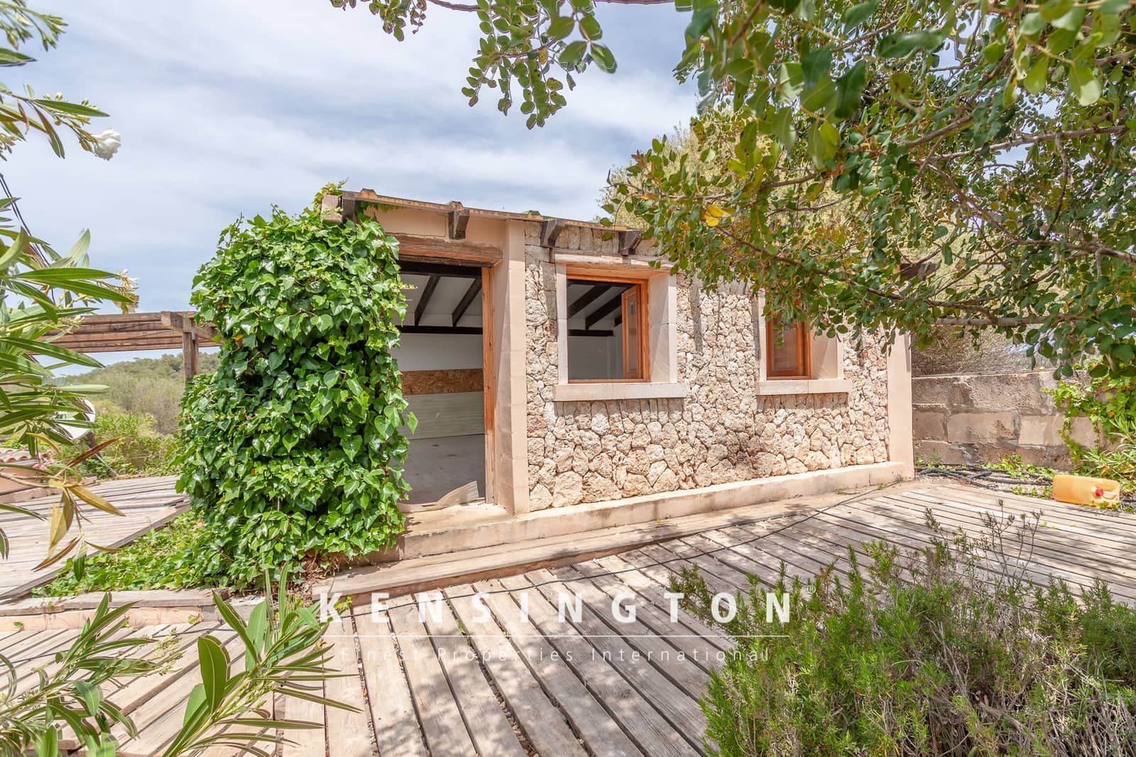 5 slaapkamer Villa te koop in Cala Murada met zwembad - € 1.750.000 (Ref: 9188728)