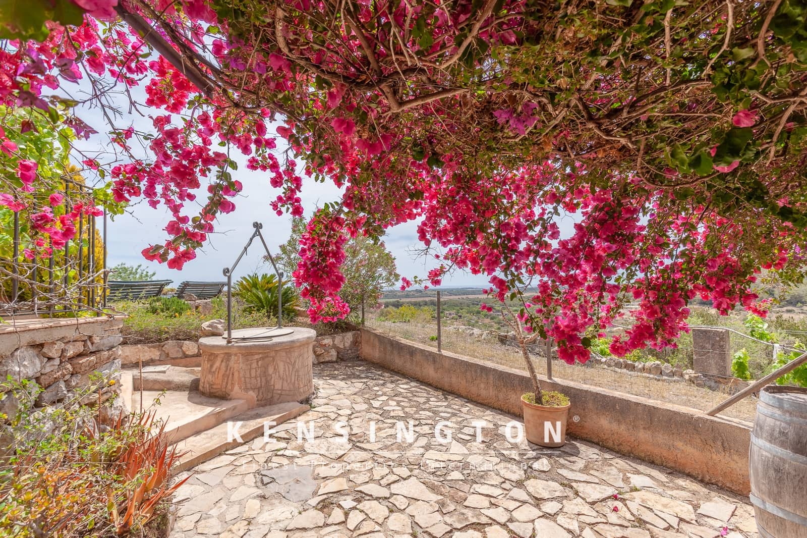 5 slaapkamer Villa te koop in Cala Murada met zwembad - € 1.750.000 (Ref: 9188728)