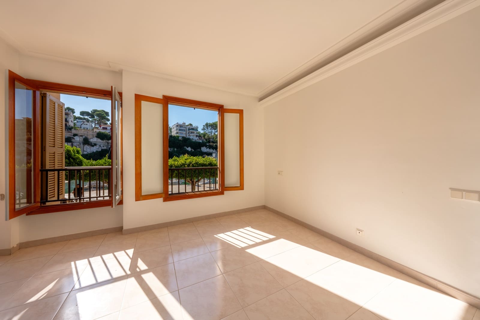 2 bedroom Apartment for rent in Portocristo / Port de Manacor - € 2,150 (Ref: 9288269)