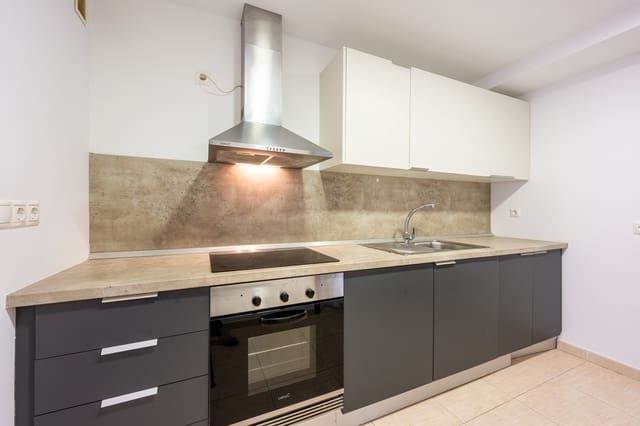 2 bedroom Apartment for sale in Portocristo / Port de Manacor, Manacor - € 329,000 (Ref: 9288509)