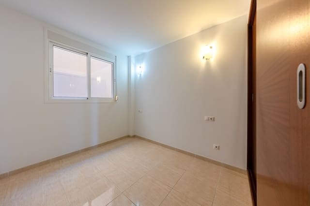 2 bedroom Apartment for sale in Portocristo / Port de Manacor, Manacor - € 329,000 (Ref: 9288509)