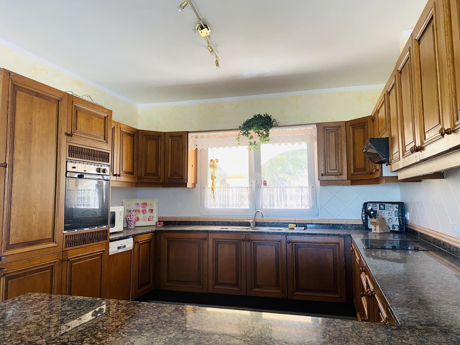 4 sovrum Villa till salu i Portocristo / Port de Manacor med pool garage - 1 190 000 € (Ref: 9314329)