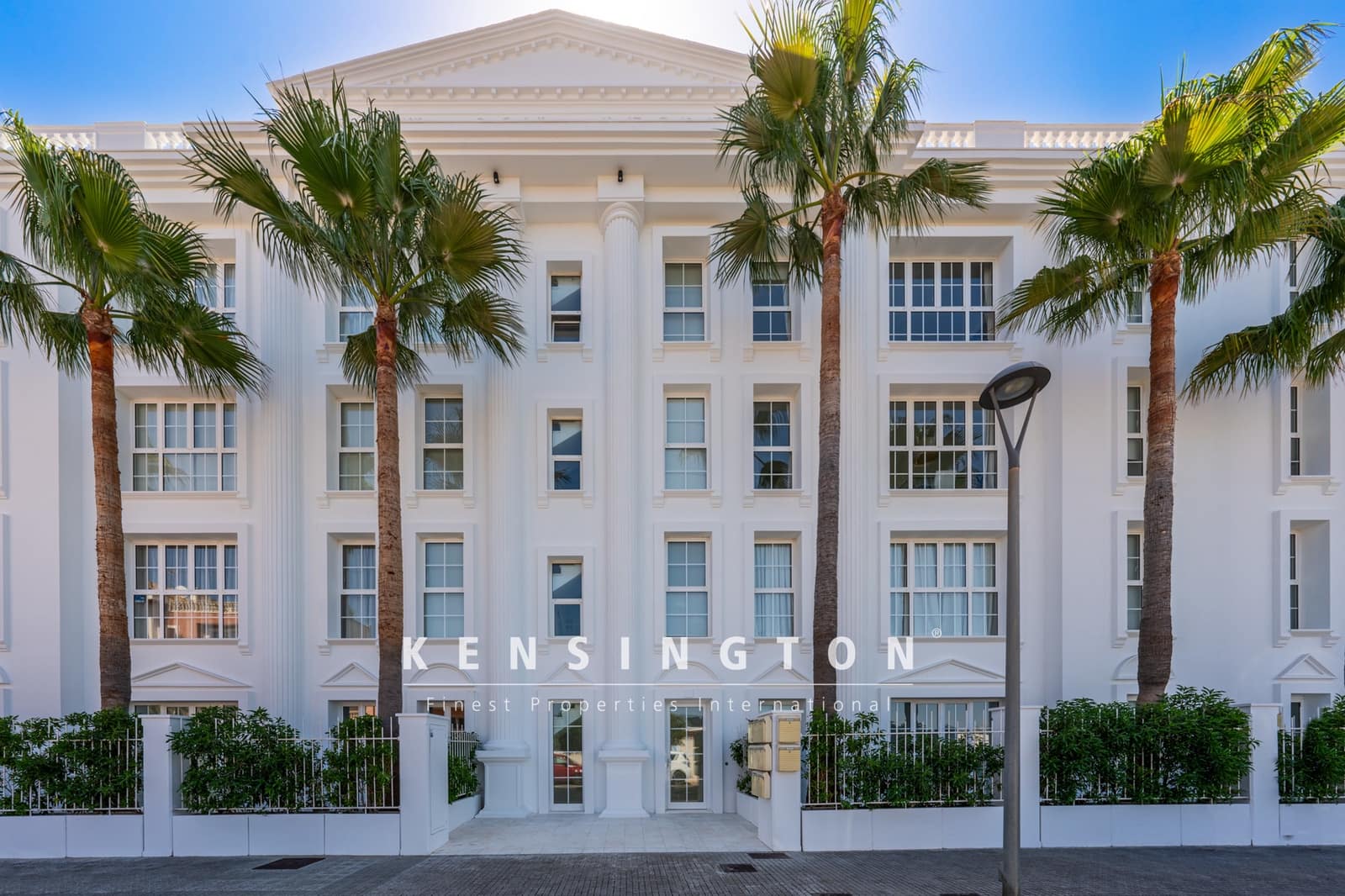 2 bedroom Apartment for sale in Portocristo / Port de Manacor with pool garage - € 429,000 (Ref: 9342242)