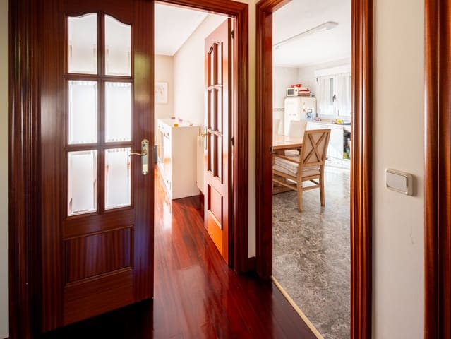 5 chambre Villa/Maison à vendre à Oviedo avec piscine garage - 530 000 € (Ref: 10145358)
