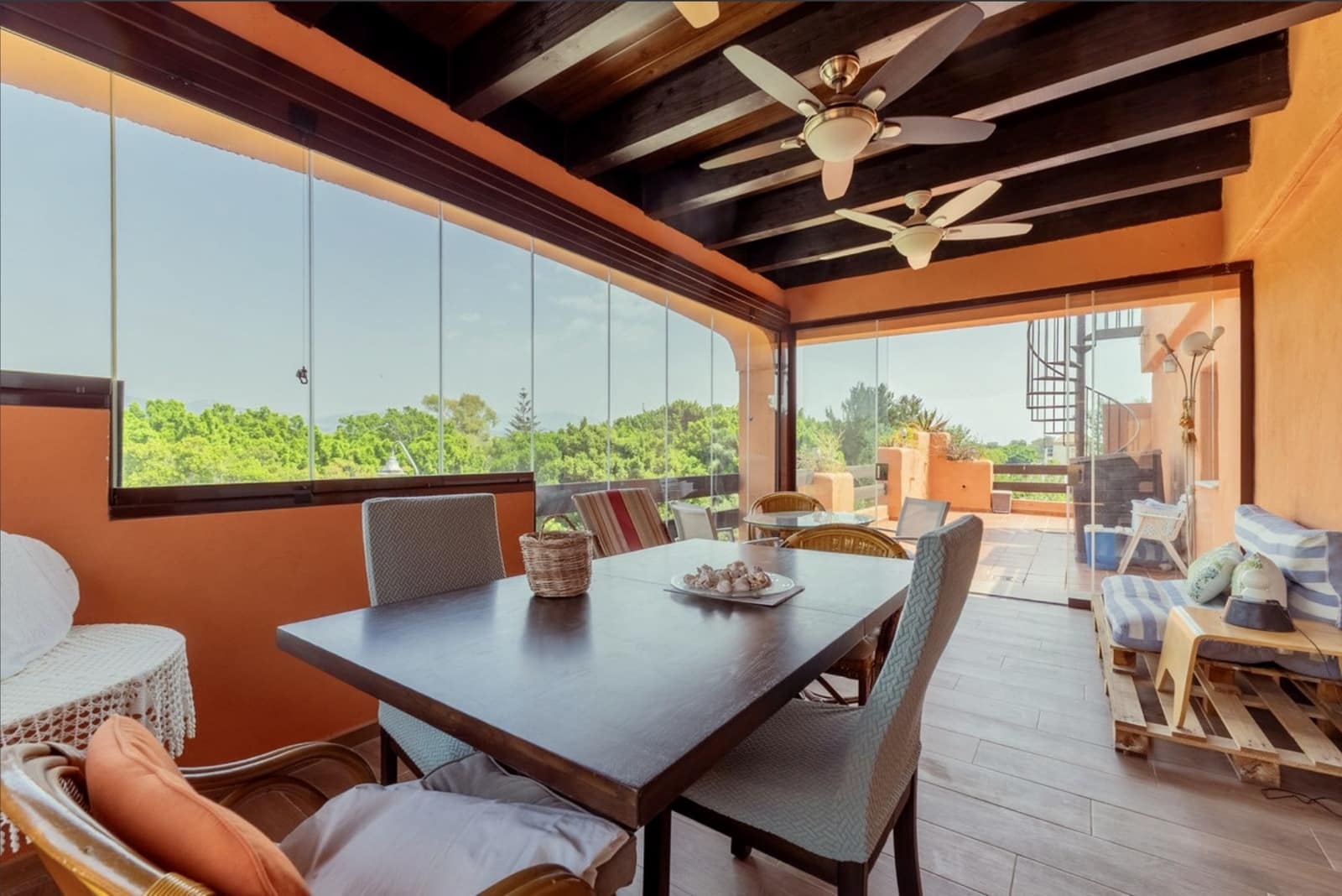 2 quarto Penthouse para venda em Estepona com piscina garagem - 850 000 € (Ref: 10025271)