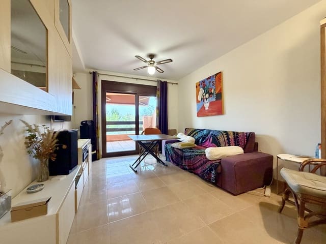 2 soverom Penthouse til salgs i Estepona med svømmebasseng garasje - € 730 000 (Ref: 10025271)
