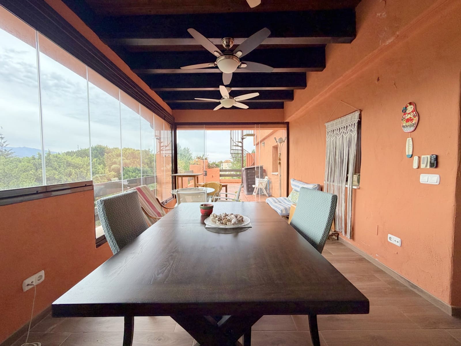 2 soverom Penthouse til salgs i Estepona med svømmebasseng garasje - € 730 000 (Ref: 10025271)