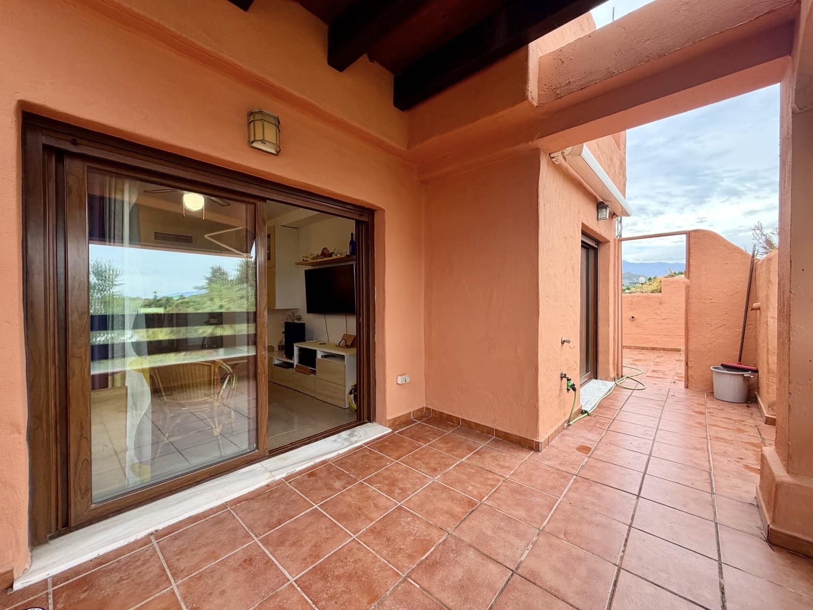 2 soverom Penthouse til salgs i Estepona med svømmebasseng garasje - € 730 000 (Ref: 10025271)