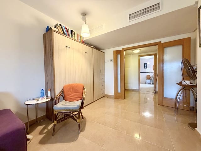 2 soverom Penthouse til salgs i Estepona med svømmebasseng garasje - € 730 000 (Ref: 10025271)
