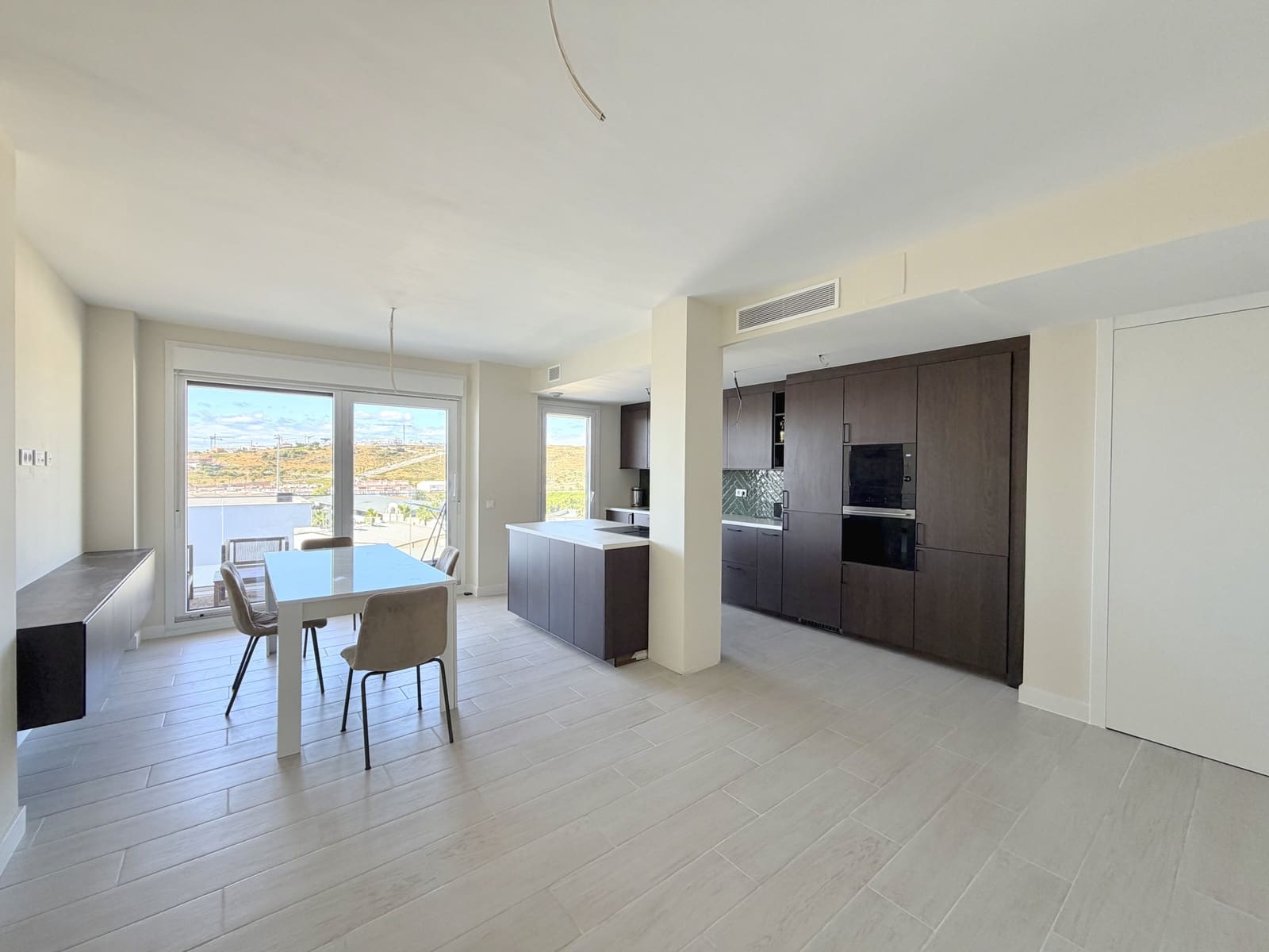 3 slaapkamer Appartement te koop in Estepona met zwembad garage - € 495.000 (Ref: 10030186)