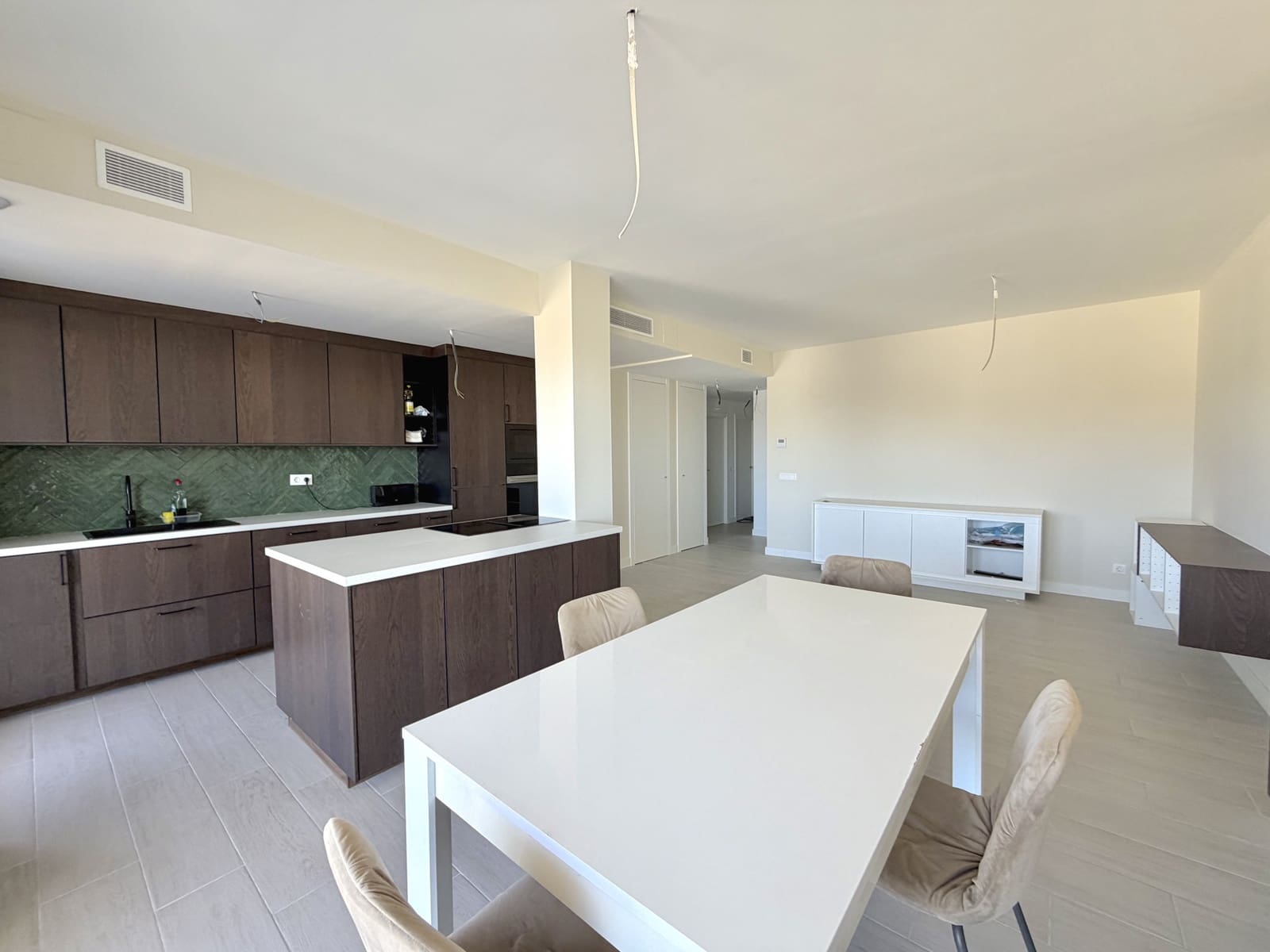 3 slaapkamer Appartement te koop in Estepona met zwembad garage - € 495.000 (Ref: 10030186)