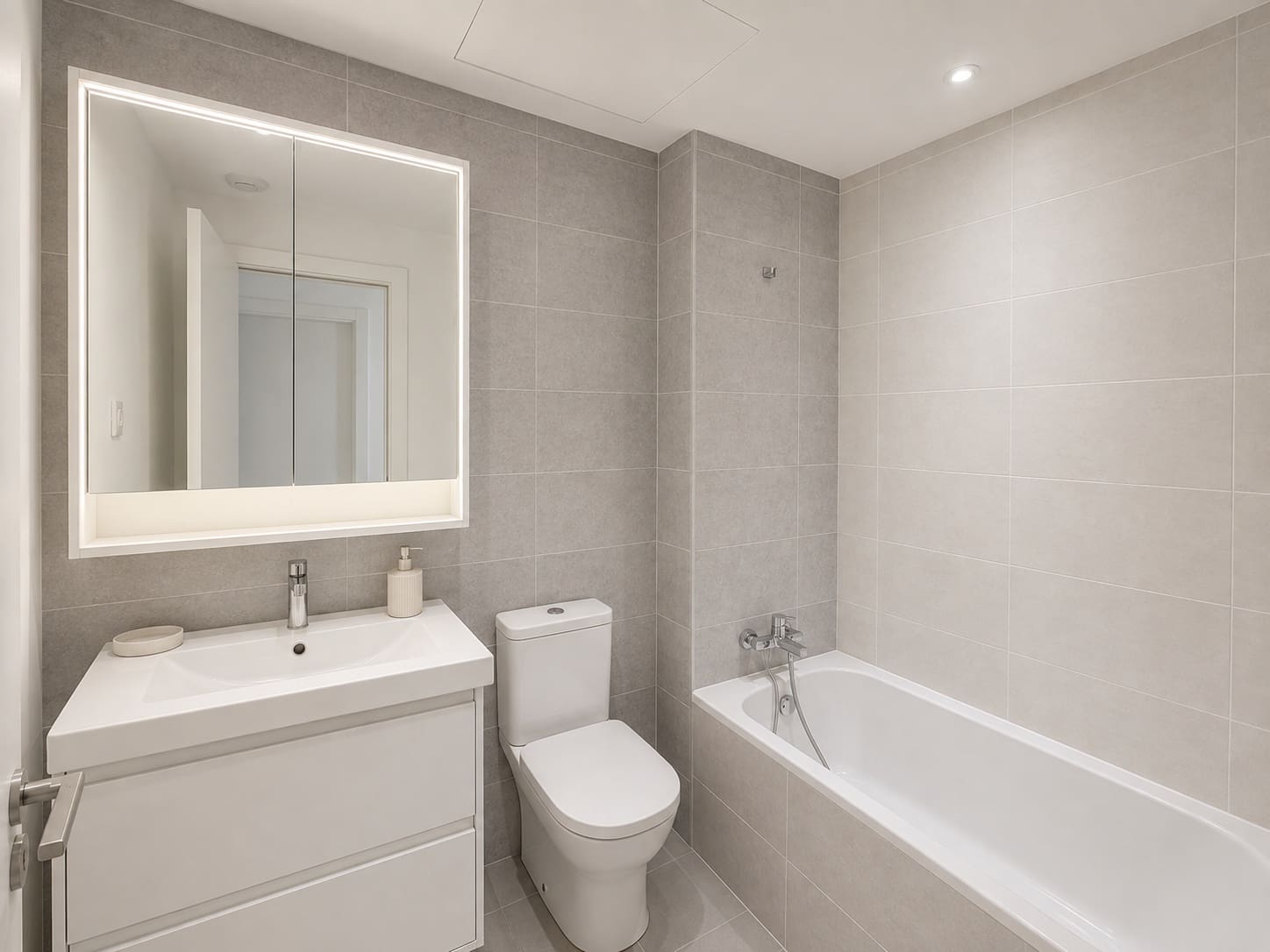 3 slaapkamer Appartement te koop in Estepona met zwembad garage - € 495.000 (Ref: 10030186)