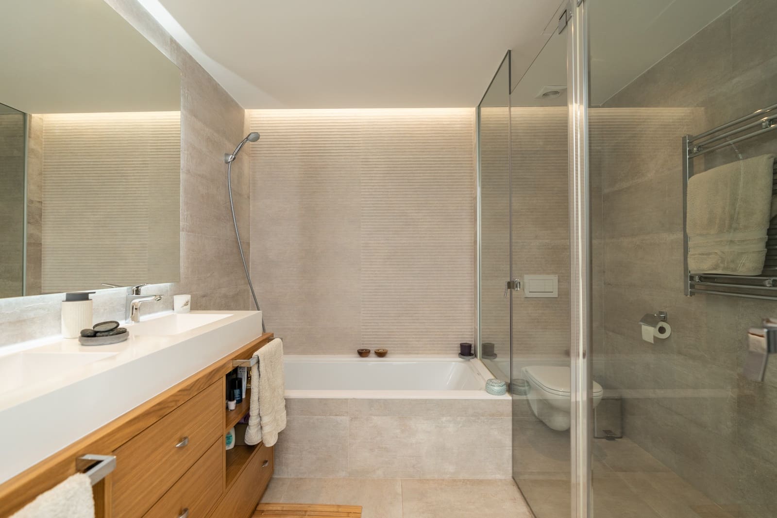3 sypialnia Apartament na sprzedaż w Casares z basenem garażem - 790 000 € (Ref: 10035050)