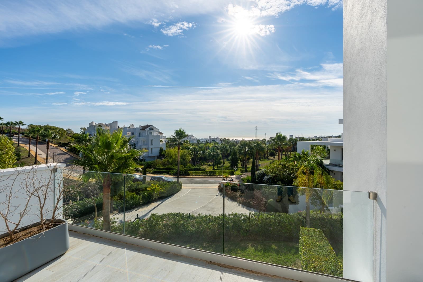 3 sypialnia Apartament na sprzedaż w Casares z basenem garażem - 790 000 € (Ref: 10035050)