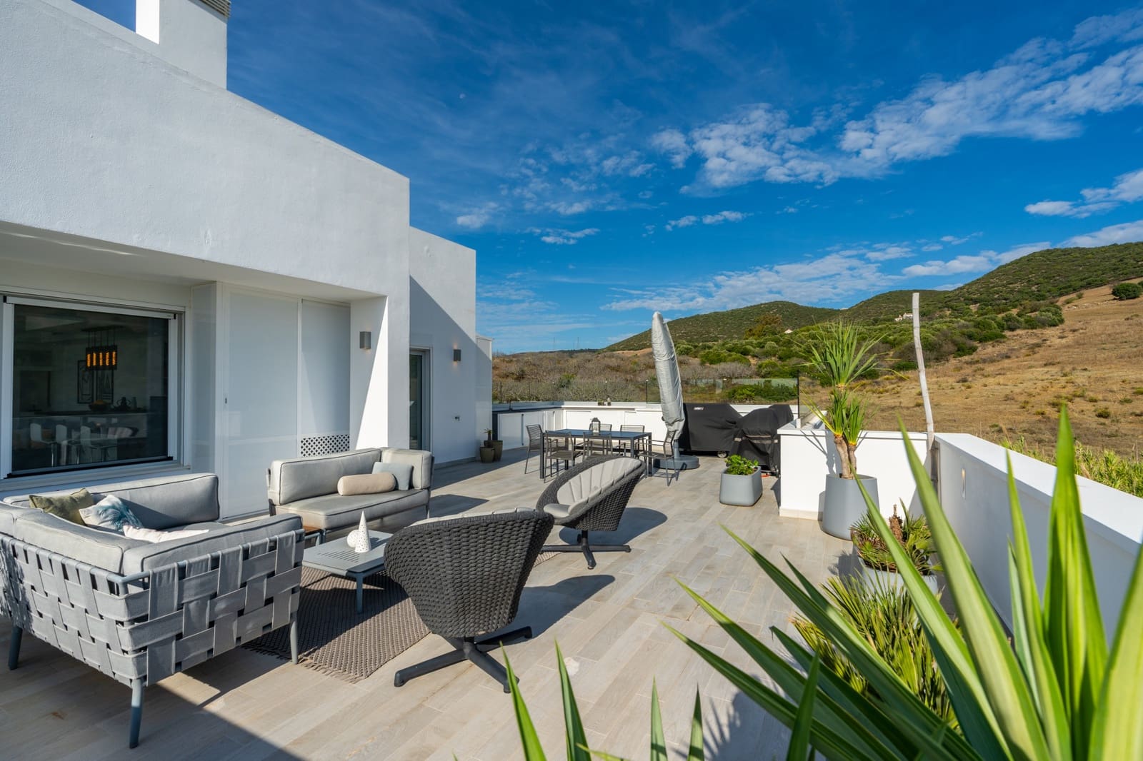 3 sypialnia Apartament na sprzedaż w Casares z basenem garażem - 790 000 € (Ref: 10035050)