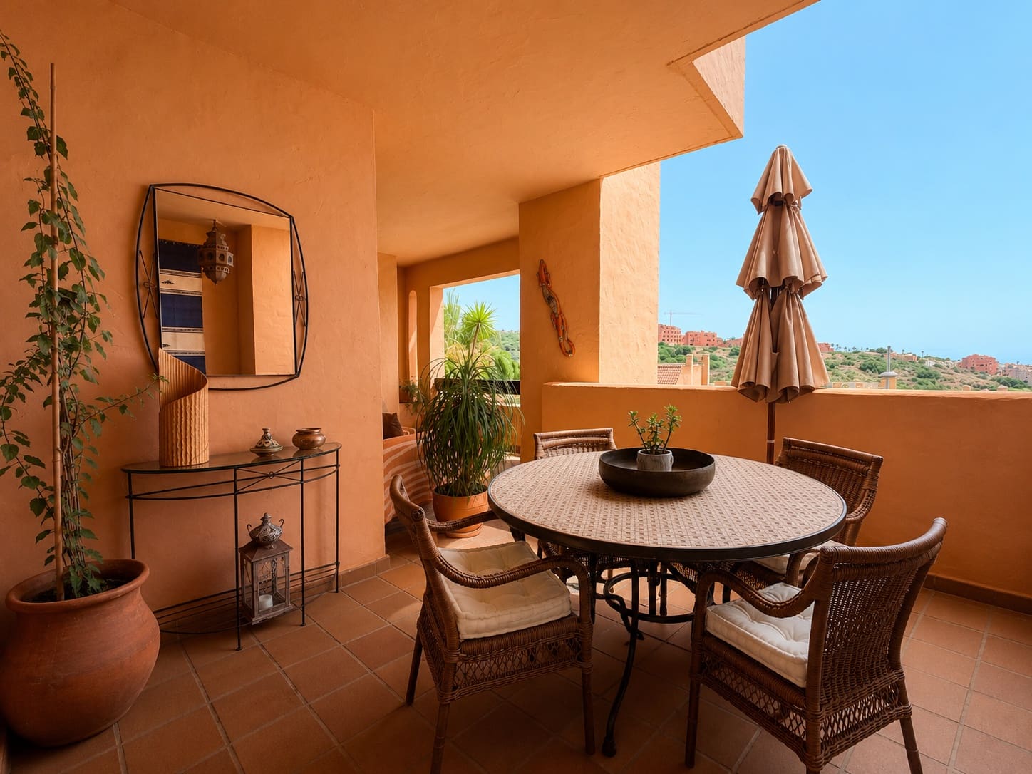 2 bedroom Apartment for rent in Manilva with pool garage - € 1,400 (Ref: 10037120)