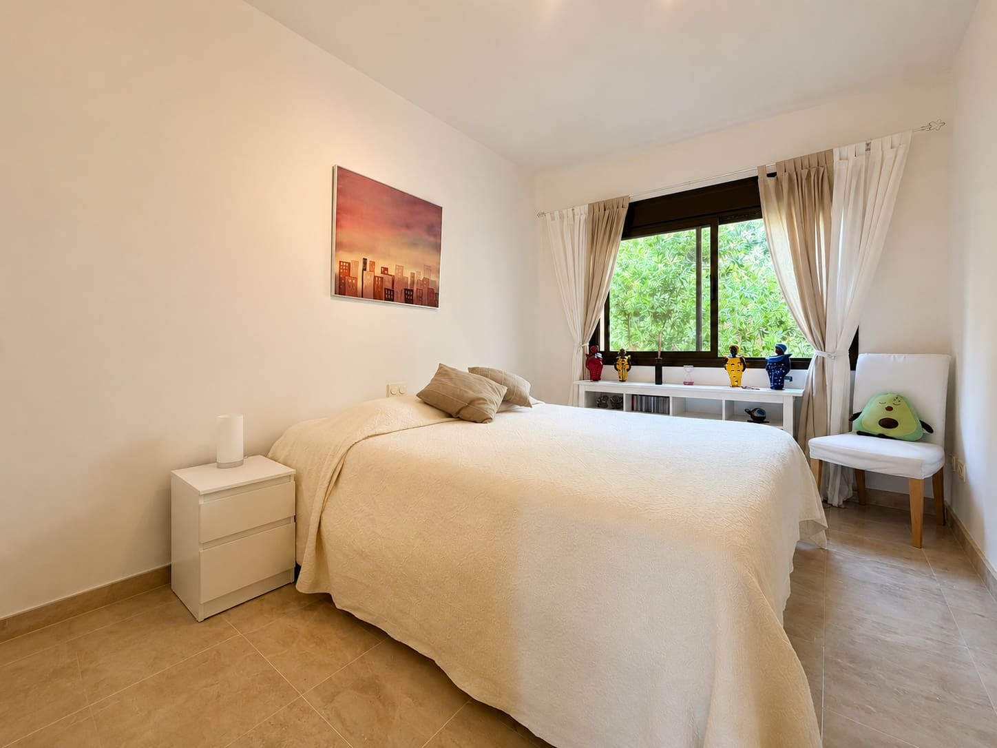 2 bedroom Apartment for rent in Manilva with pool garage - € 1,400 (Ref: 10037120)