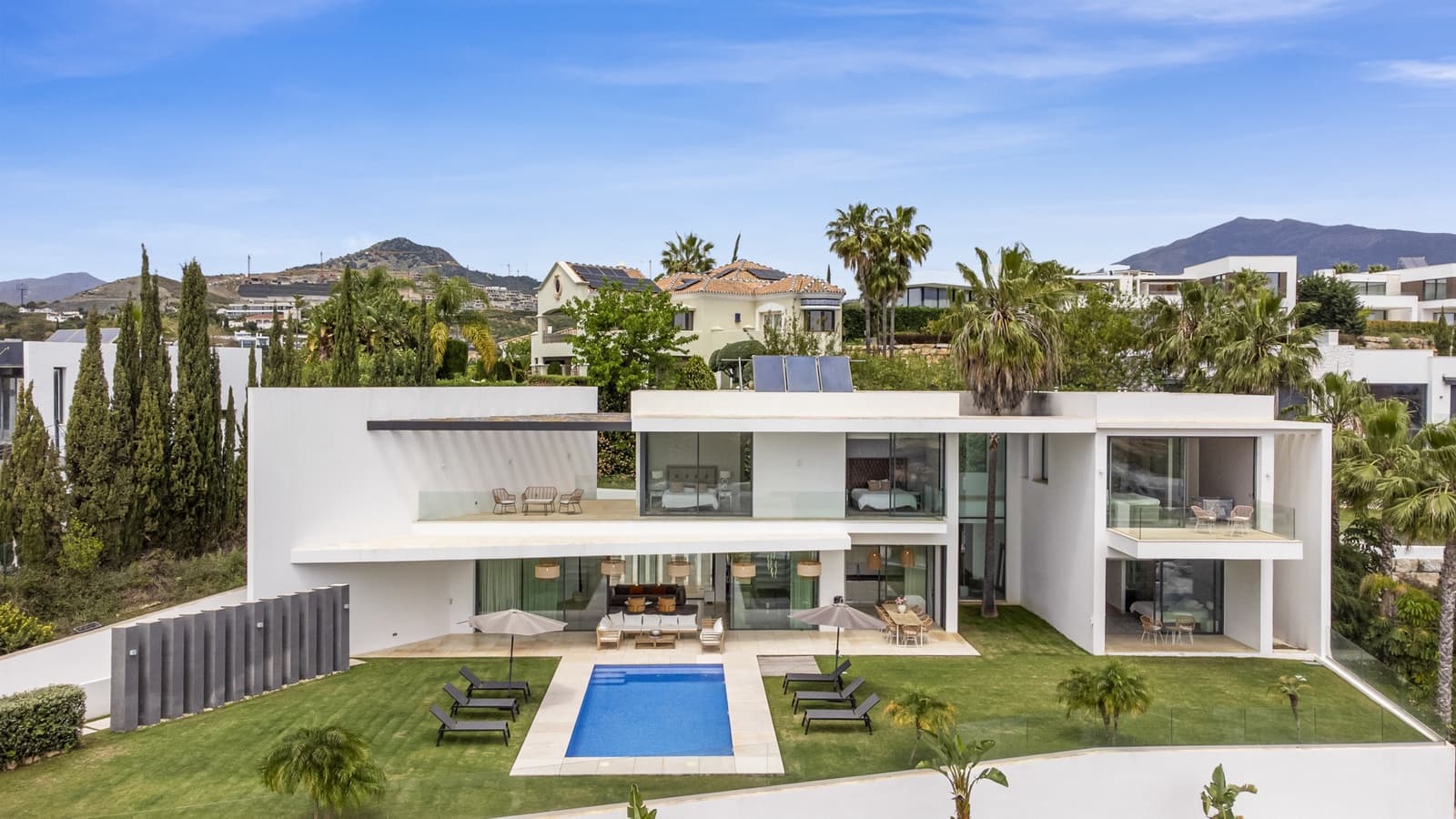5 Zimmer Villa zu verkaufen in Benahavis mit Pool Garage - 3.950.000 € (Ref: 10075446)