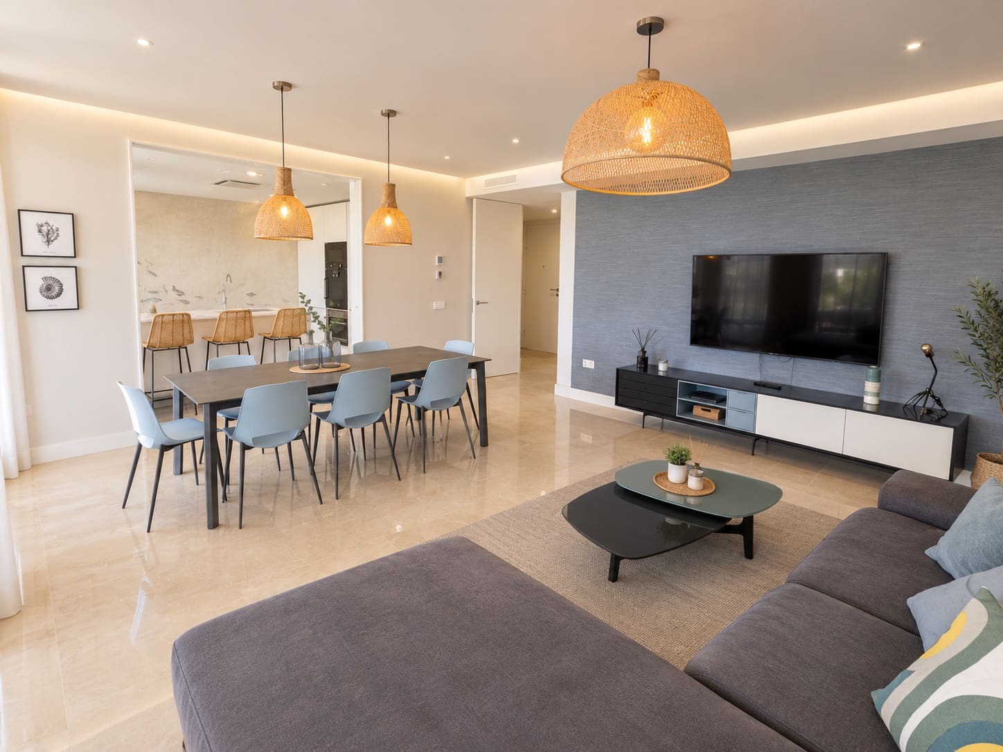 2 soverom Leilighet til salgs i Estepona med svømmebasseng garasje - € 898 000 (Ref: 10075447)