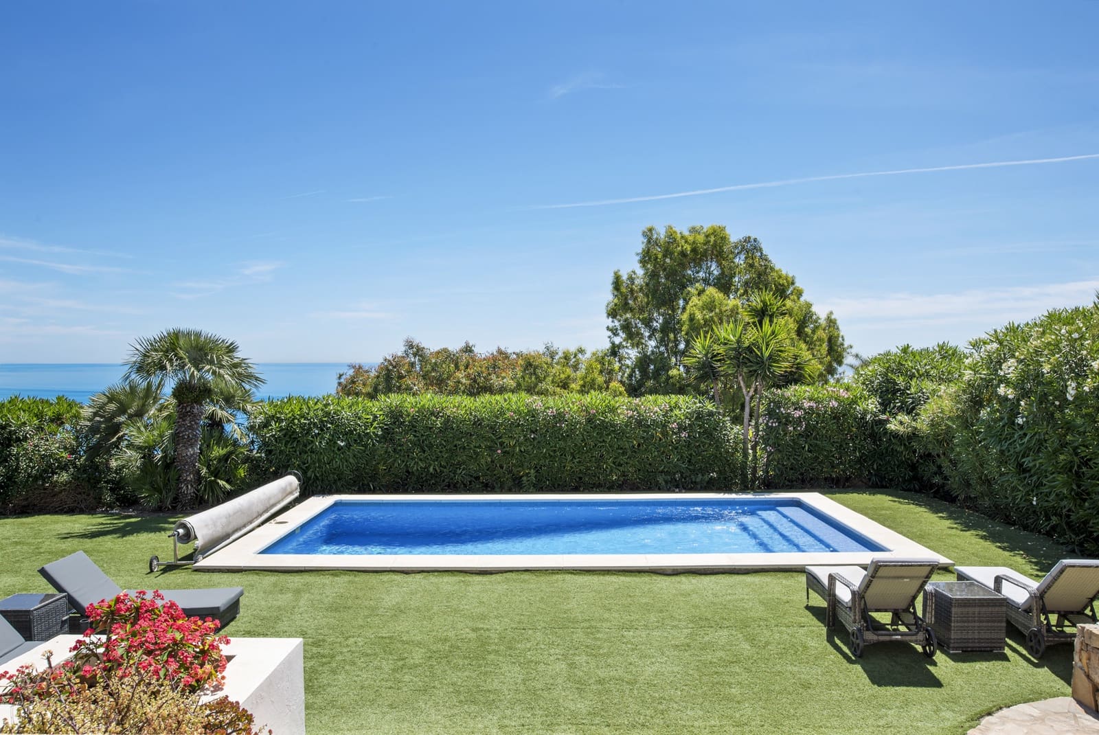4 soveværelse Villa til salg i Manilva med swimmingpool garage - € 1.499.000 (Ref: 10075448)