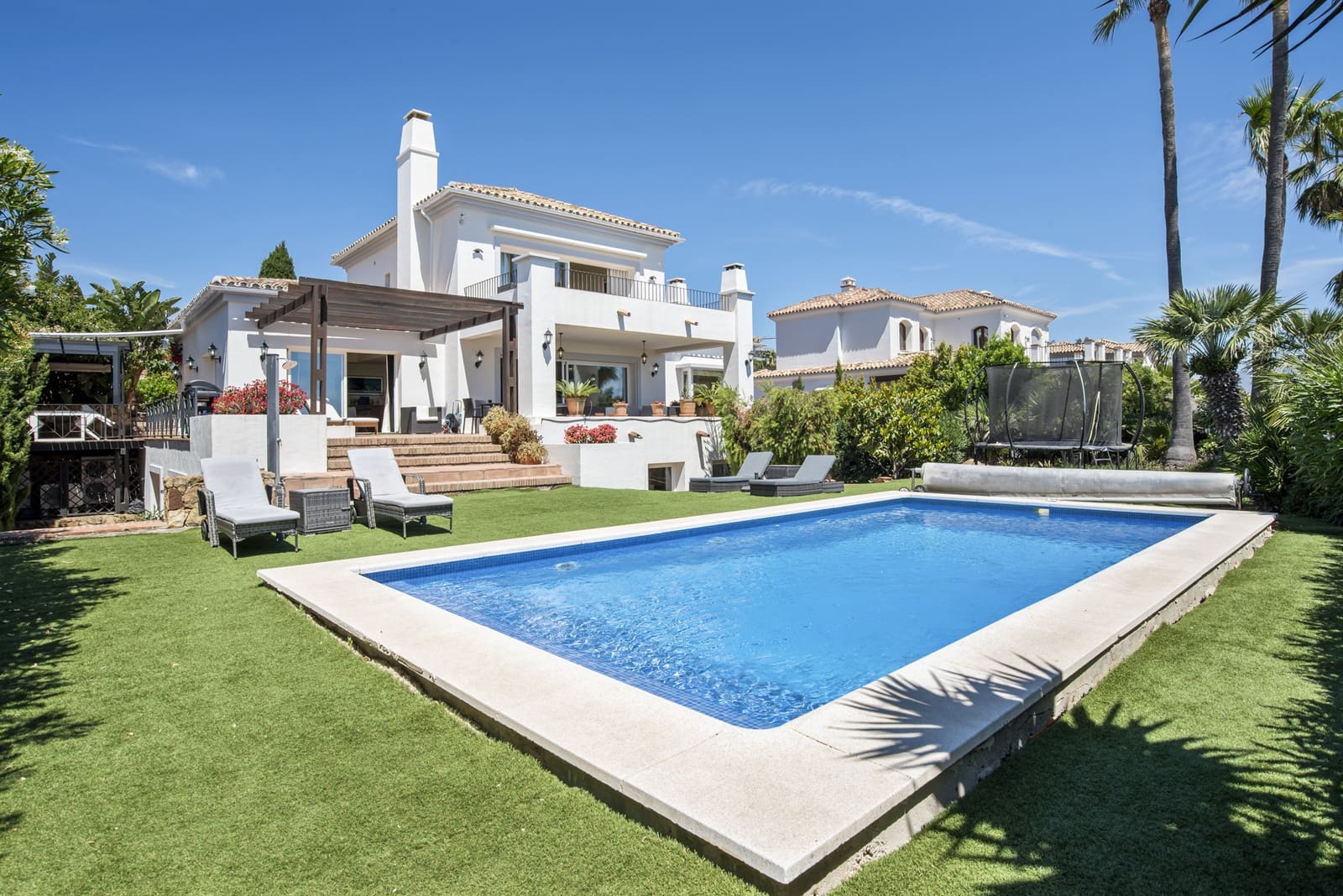 4 soveværelse Villa til salg i Manilva med swimmingpool garage - € 1.499.000 (Ref: 10075448)