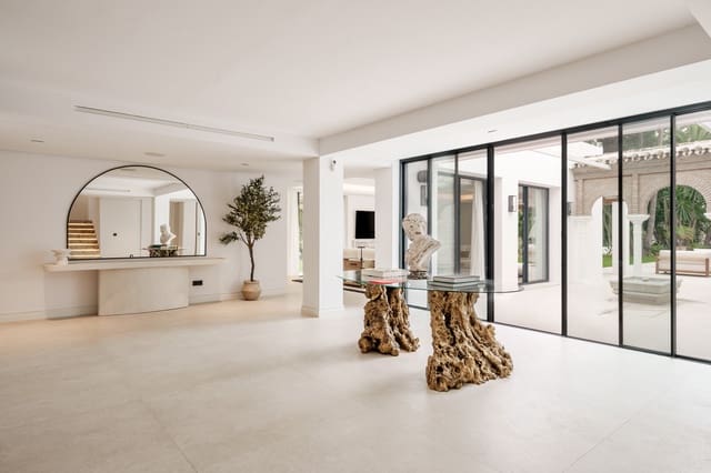 Chalet de 5 habitaciones en Marbella en venta con piscina garaje - 7.400.000 € (Ref: 10077761)