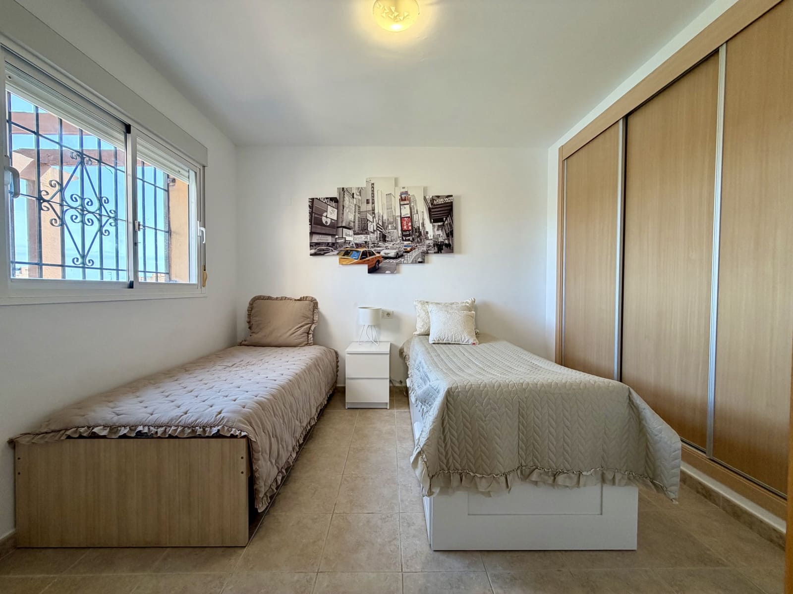 3 sypialnia Penthouse do wynajęcia w Casares z basenem garażem - 1 600 € (Ref: 10077762)