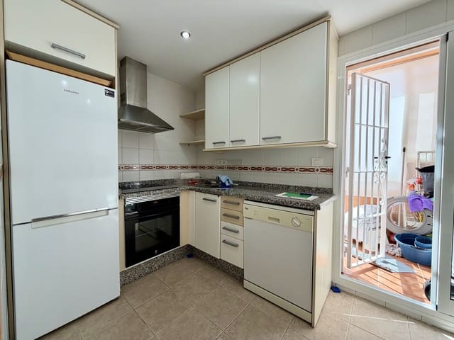 3 sypialnia Penthouse do wynajęcia w Casares Golf - Casares del Sol, Casares z basenem garażem - 1 600 € (Ref: 10077762)