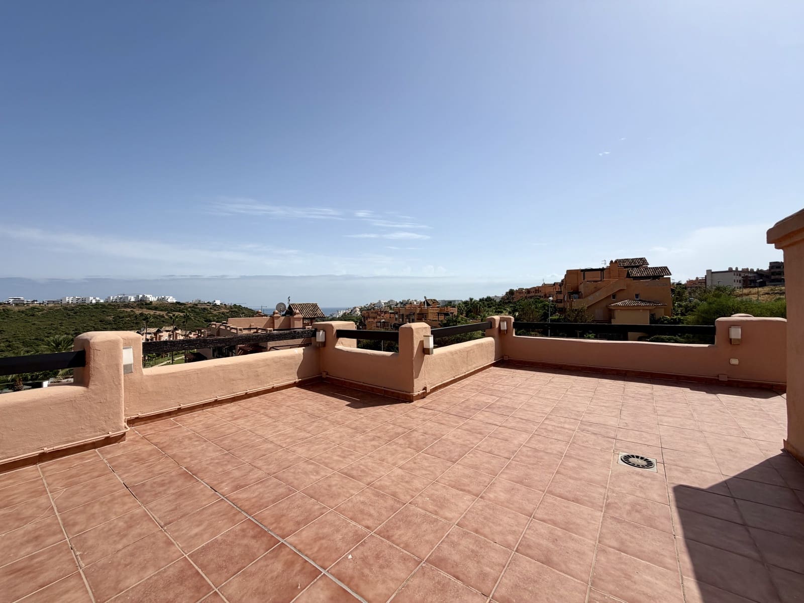 3 quarto Penthouse para venda em Casares com piscina garagem - 380 000 € (Ref: 10077764)