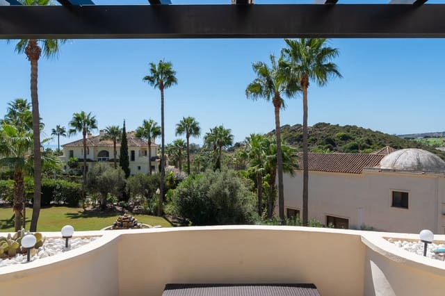 3 makuuhuone Kattohuoneisto myytävänä paikassa Casares Golf - Casares del Sol, Casares mukana uima-altaan 
autotalli - 950 000 € (Ref: 10097953)