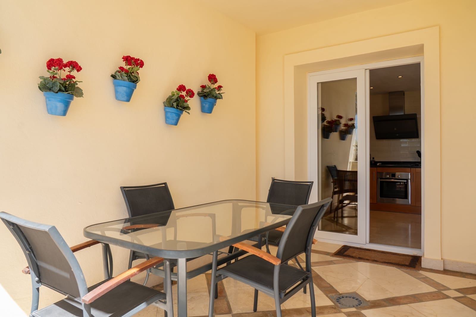 2 soveværelse Lejlighed til salg i Casares med swimmingpool garage - € 415.000 (Ref: 10097954)