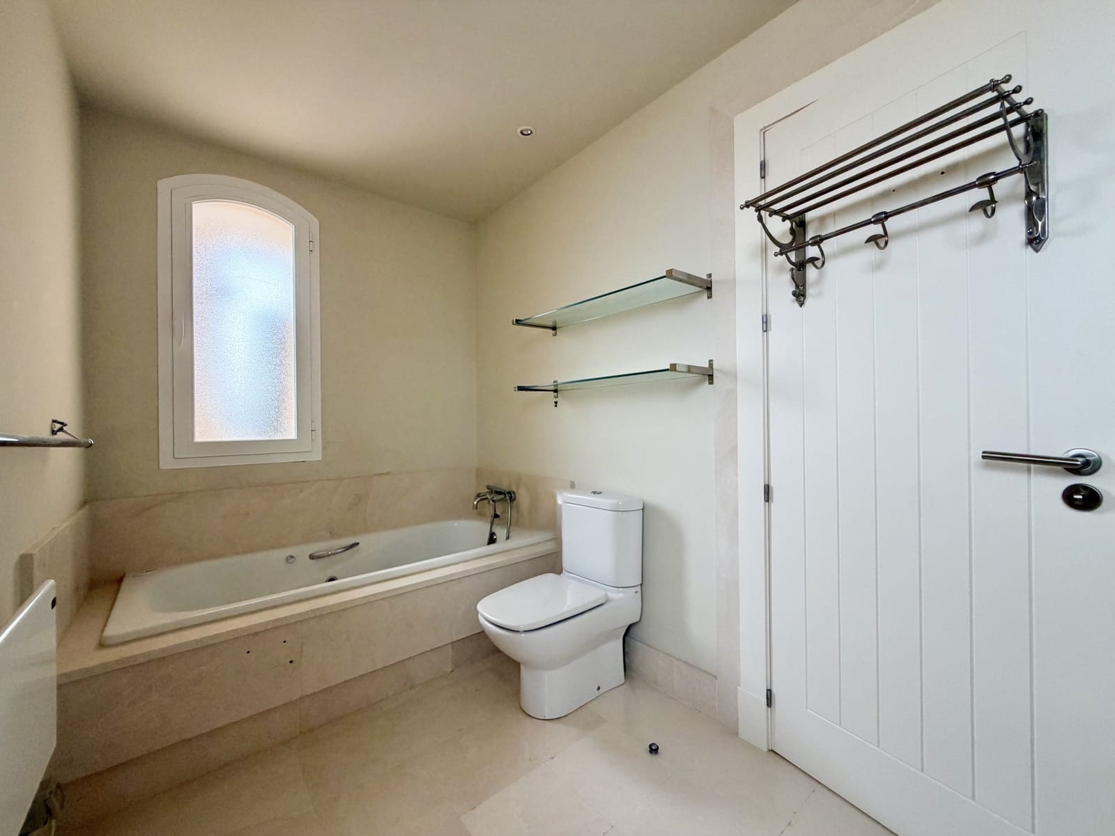 3 chambre Penthouse à vendre à Casares avec piscine garage - 560 000 € (Ref: 10135853)