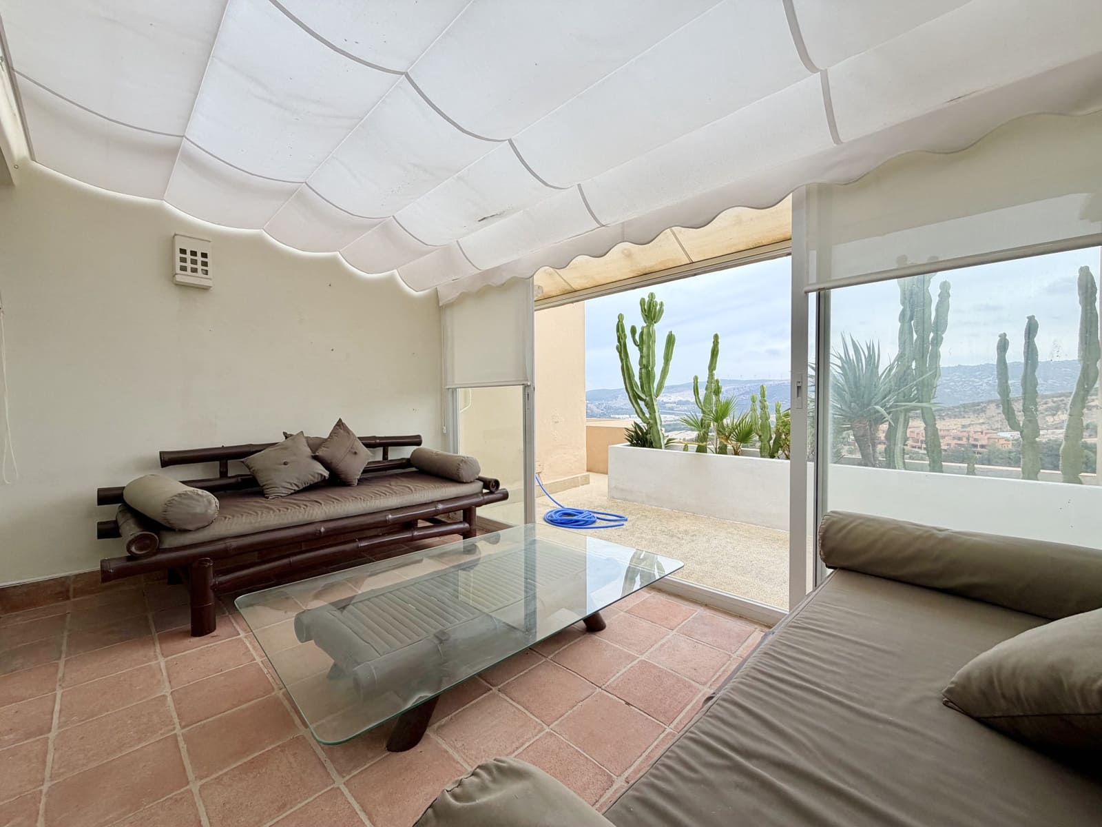 3 chambre Penthouse à vendre à Casares avec piscine garage - 560 000 € (Ref: 10135853)