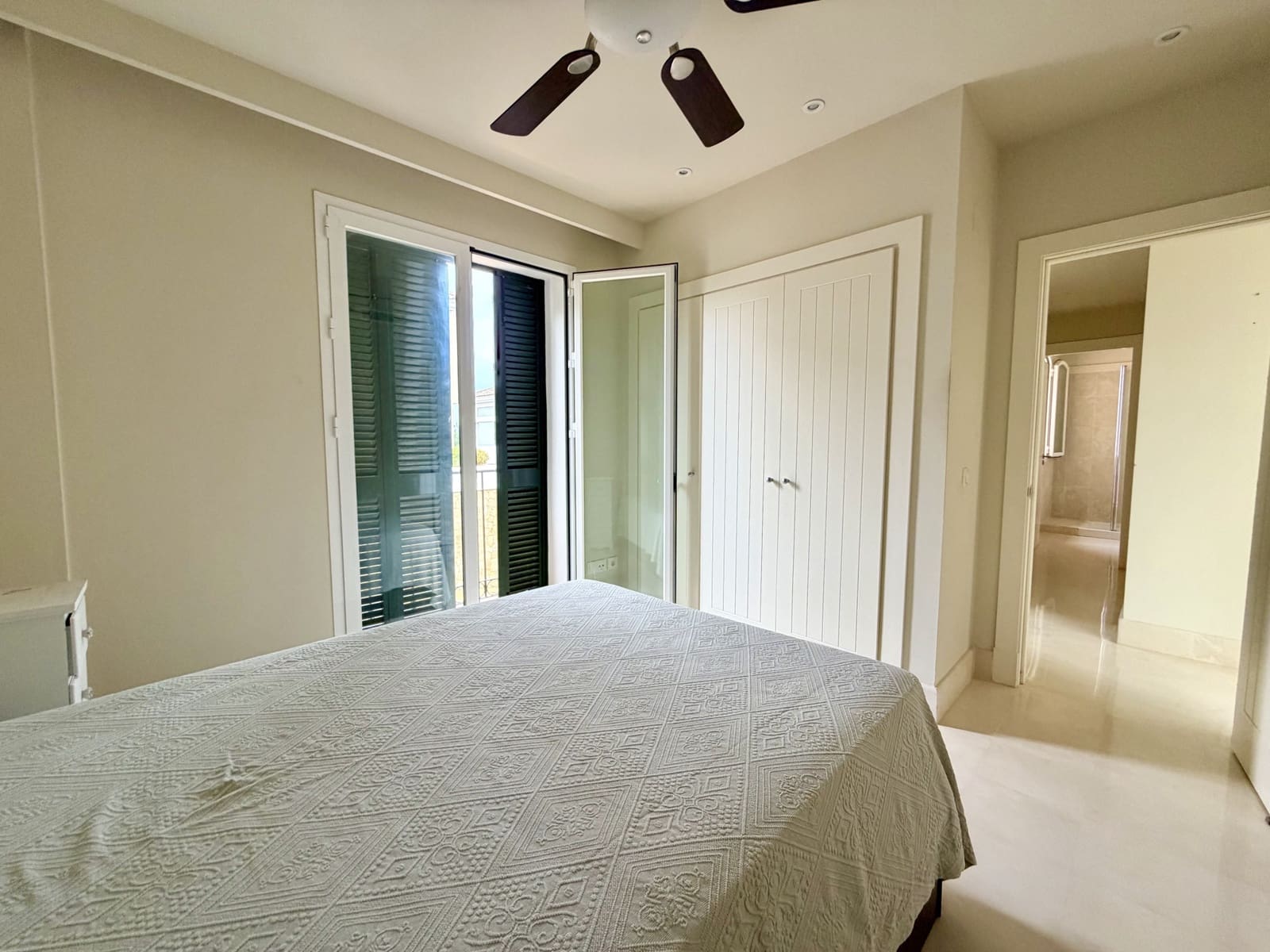 3 chambre Penthouse à vendre à Casares avec piscine garage - 560 000 € (Ref: 10135853)