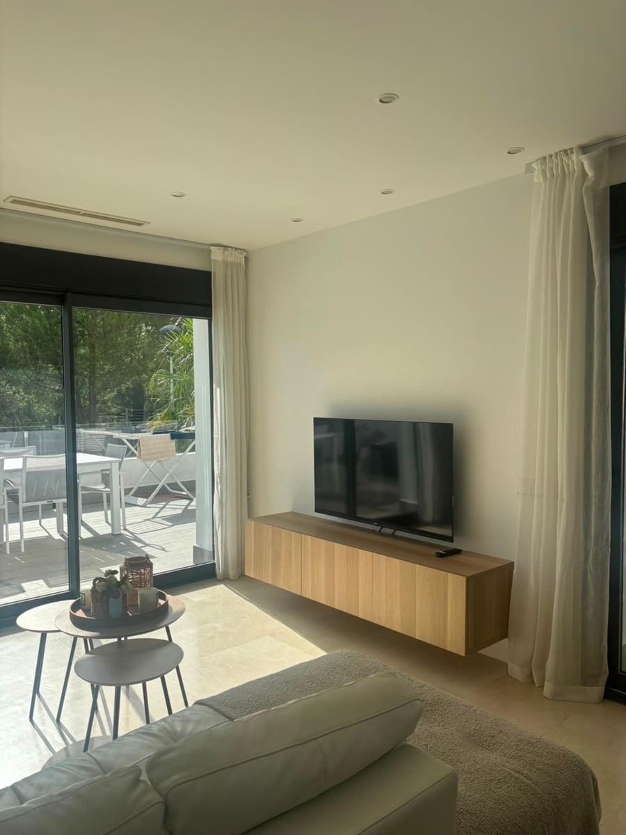 2 sypialnia Apartament do wynajęcia w Estepona z basenem garażem - 2 200 € (Ref: 10139373)