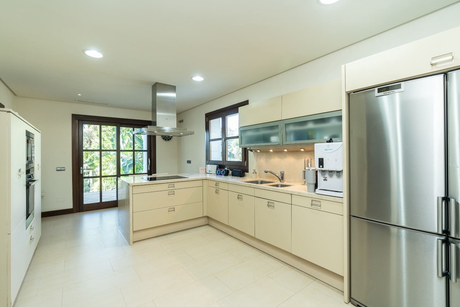 5 camera da letto Villa in vendita in El Paraiso con piscina garage - 2.850.000 € (Rif: 10142109)