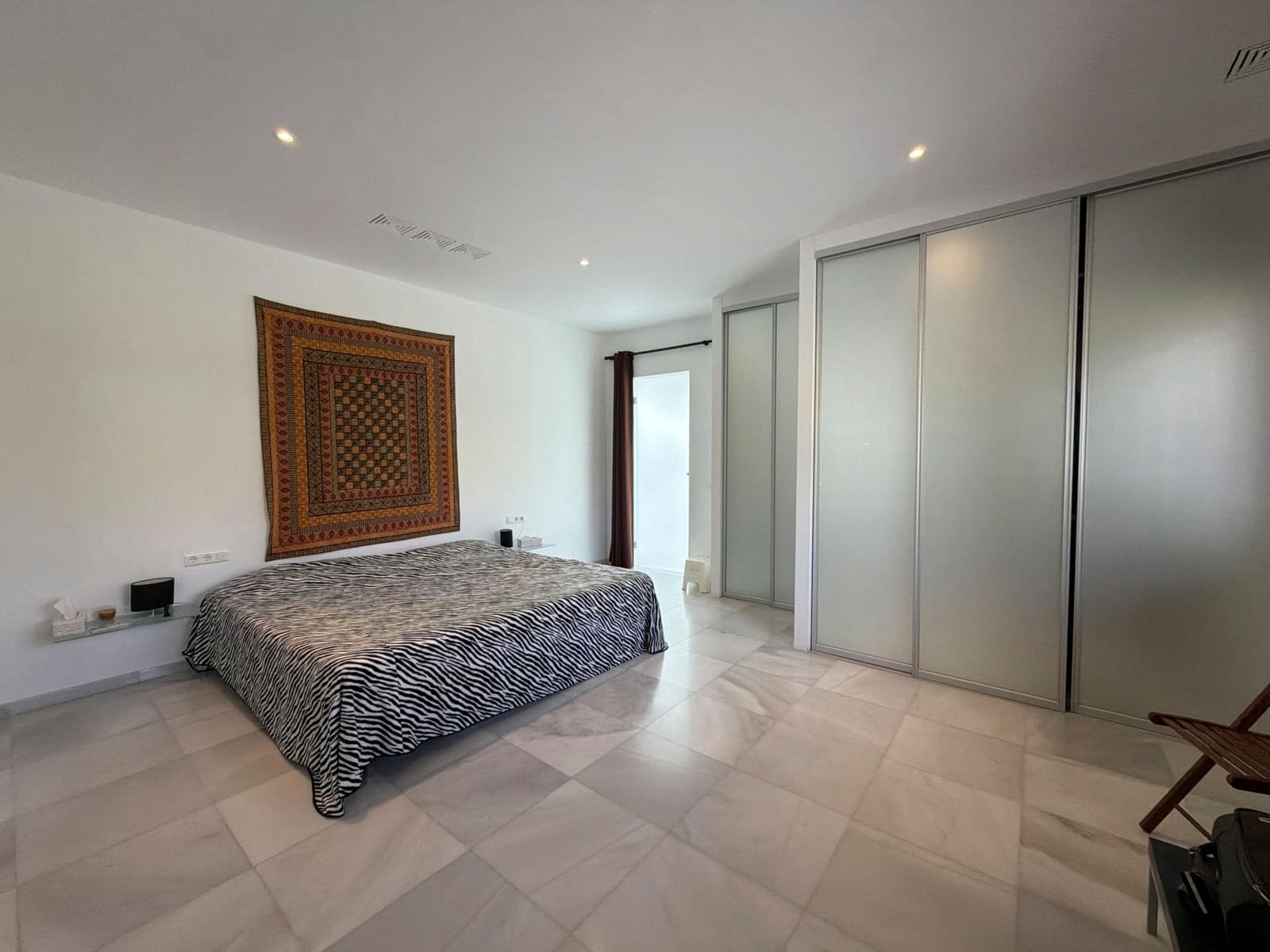 4 quarto Moradia para venda em Estepona com piscina garagem - 2 500 000 € (Ref: 10148440)