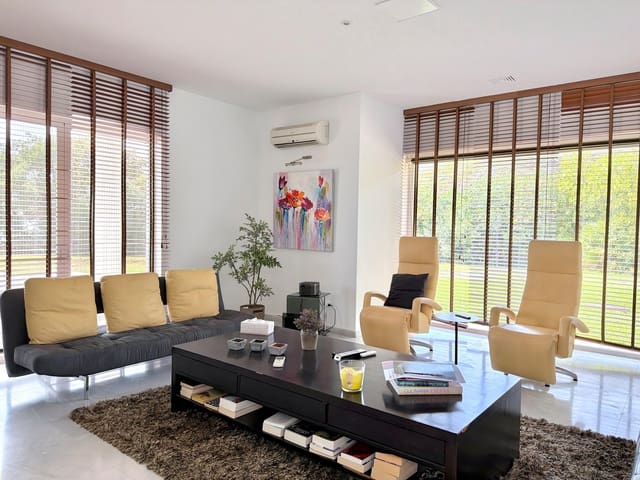 4 quarto Moradia para venda em Altos de Estepona, Estepona com piscina garagem - 2 500 000 € (Ref: 10148440)