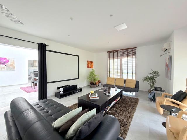4 quarto Moradia para venda em Altos de Estepona, Estepona com piscina garagem - 2 500 000 € (Ref: 10148440)