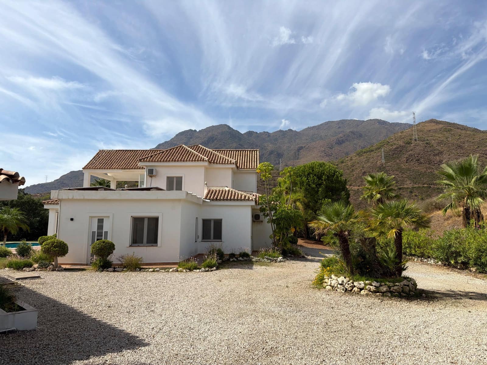 4 quarto Moradia para venda em Estepona com piscina garagem - 2 500 000 € (Ref: 10148440)