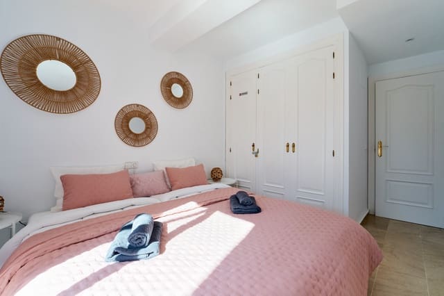 3 camera da letto Appartamento da affittare in Bahia de Casares, Casares con piscina garage - 2.200 € (Rif: 10159221)