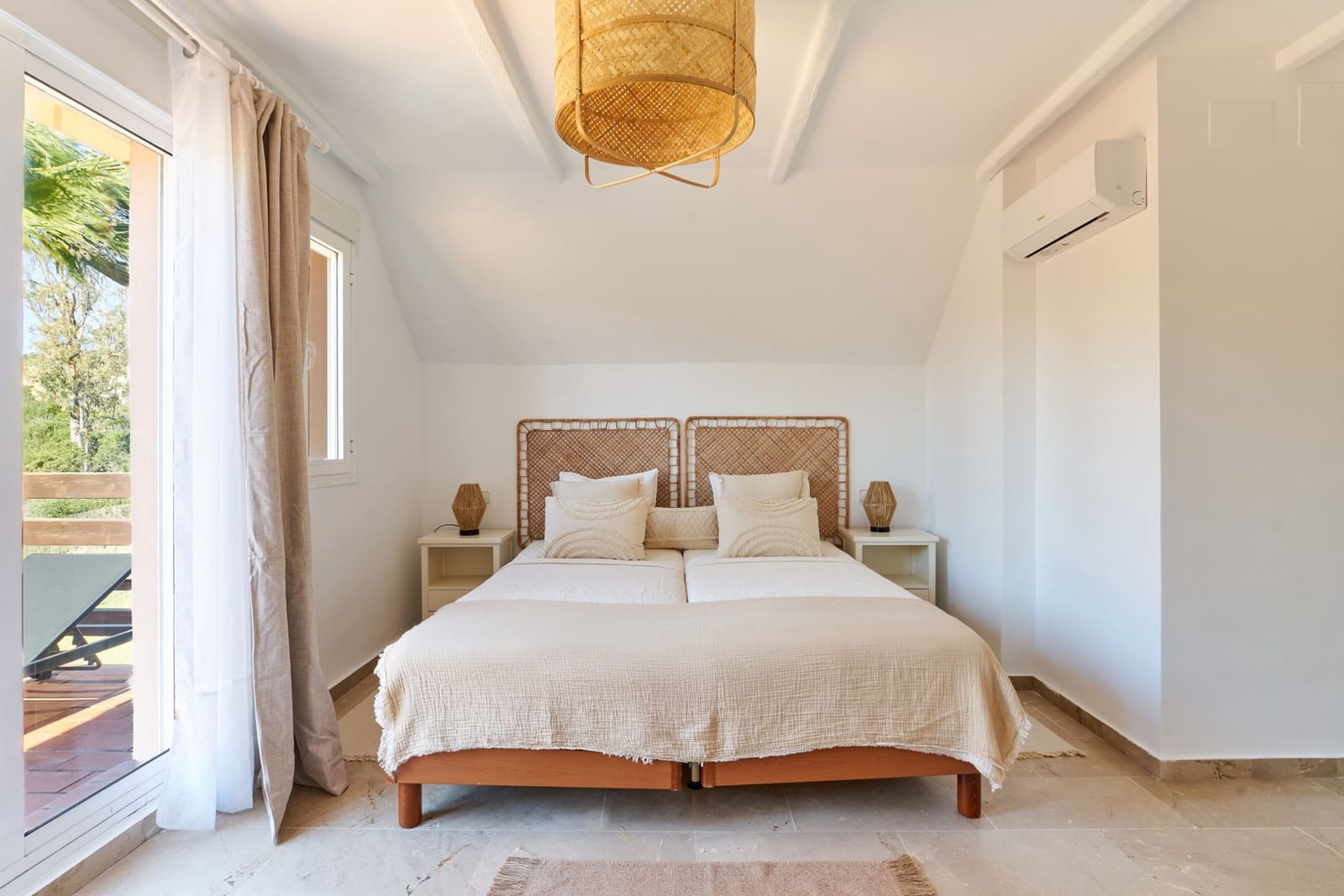 3 camera da letto Appartamento da affittare in Bahia de Casares con piscina garage - 2.200 € (Rif: 10159221)