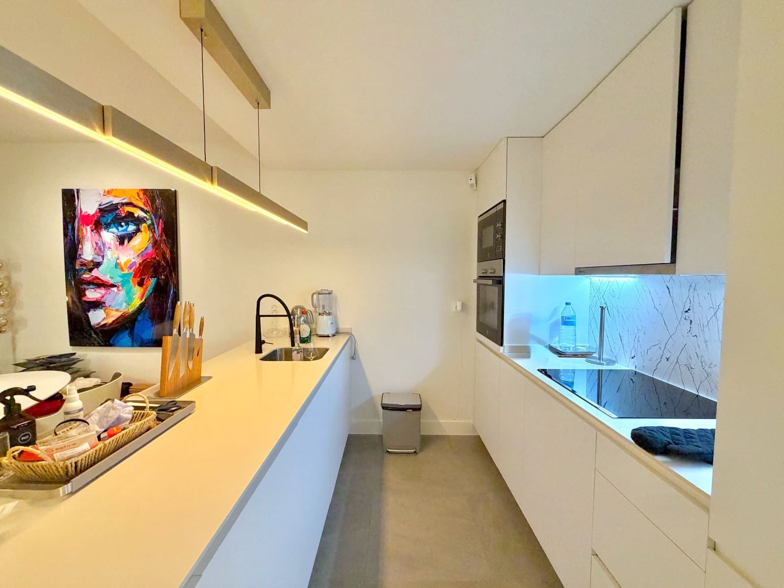 2 quarto Apartamento para arrendar em Manilva com piscina garagem - 2 000 € (Ref: 10159222)